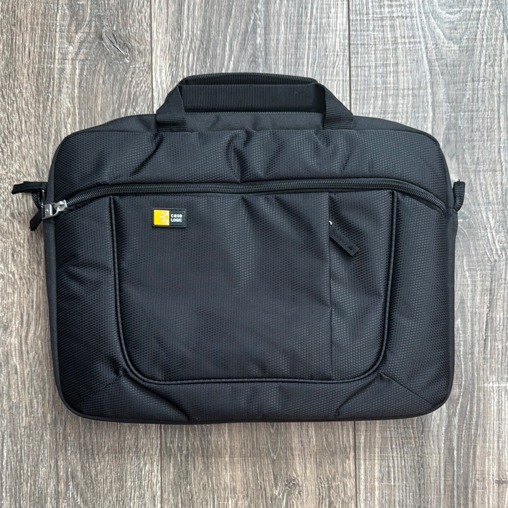 Sleek Black Laptop Bag with Durable Design